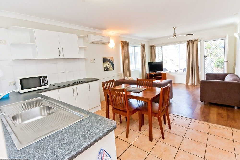 Silver Sands Apartments Hervey Bay Esterno foto